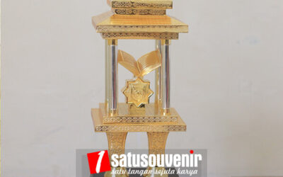 3 Jenis Bahan Piala MTQ untuk Apresiasi